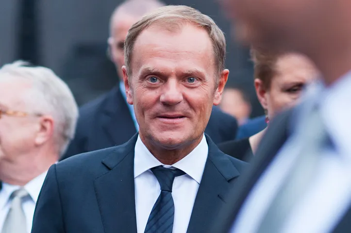 Za Cwaniaka Roku uznano Donalda Tuska, za jego aksamitny rozwód z polskim piekiełkiem.