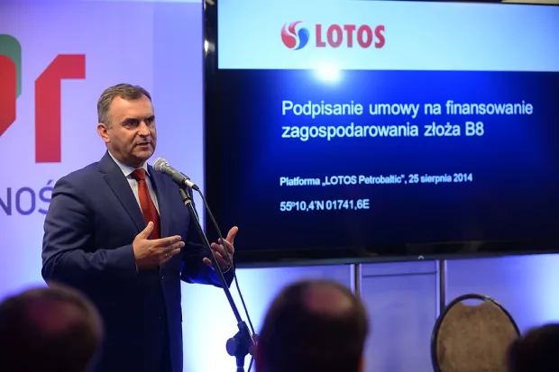- To bardzo ważna inwestycja, która jest elementem strategii państwa nakierowanej na wspieranie krajowych poszukiwań i wydobycia przez polskie firmy - mówił na temat umowy  dotyczącej finansowania zagospodarowania złoża B8, w sierpniu 2014, Włodzimierz Karpiński, minister Skarbu Państwa.