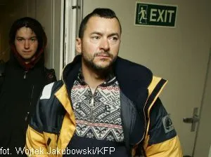 Sam Dawczak także nie obawia się podejmowania wyzwań. W czerwcu br. dowodzony prze niego jacht przewrócił się w czasie sztormu na Bałtyku. Załogę uratował niemiecki statek pasażerski.