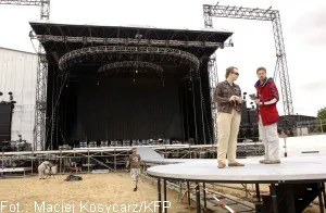 Koncert artysty rozpocznie się punktualnie o 20. Artysta pojawi się na specjalnym, 20 metrowym wybiegu...