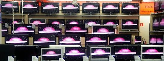 Na otwartej ekspozycji Saturna znajduje się m.in. 150 telewizorów plazmowych i LCD.