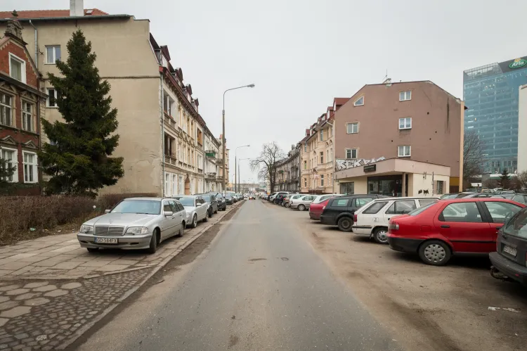 Ulica Lendziona, w której ma się znaleźć przełożony Potok Strzyża.