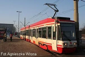 Tramwaj o długości 24 m kosztuje ok. 9 mln zł netto. Jest kilka razy droższy od standardowego trolejbusu.