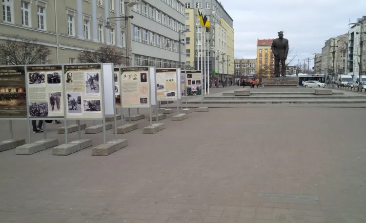 Pchli Targ na pewno ożywiłby Plac Kaszubski w Gdyni.