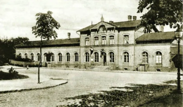 Dworzec kolejowy w Oliwie.To przed nim aresztowano Hansa Wiechmanna.