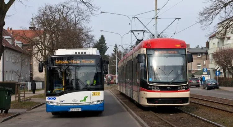 Gdyński trolejbus w Oliwie.