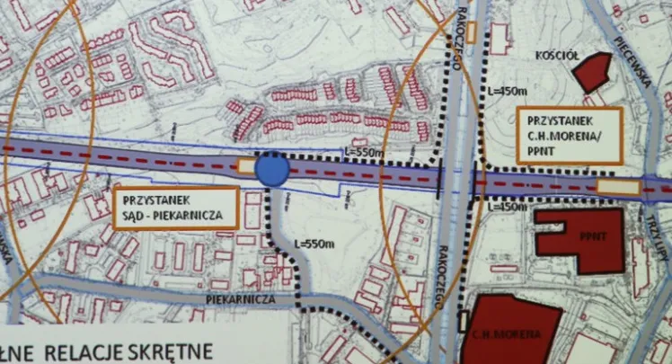Trasa przesiadek między tramwajem na Piecki-Migowo (Morenę) po estakadzie ul. Rakoczego oraz w ciągu Nowej Politechnicznej.