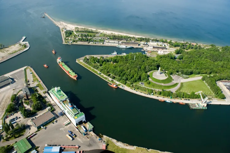Koncepcja Białoruskiego Centrum Logistycznego zakłada, że na powierzchni 180 ha powstanie zespół obiektów i magazynów przeznaczonych do przeładunku kontenerów i obsługi białoruskich firm.