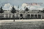 Lokal przy Karthäuser Strasse 22/24 (Kartuska 22) w Gdańsku działał od 1895 r., ale nazwę "Cafe Derra" zyskał w 1910 r.