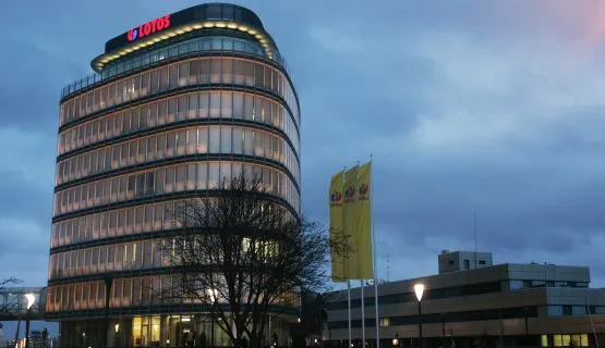 Grupa Lotos jako jedyna z pomorskich firm zajęła miejsce w pierwszej dziesiątce rankingu największych firm w Polsce.