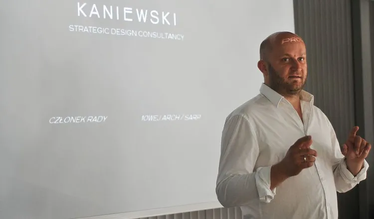 Wykład Janusza Kaniewskiego podczas warsztatu, który odbył się podczas Gdynia Design Days w 2013 r.