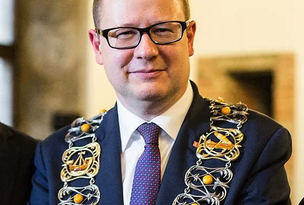 Prezydent Gdańska ma pięciu doradców, którzy służą mu swoją wiedzą i pomocą.