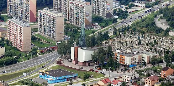 Kościół św. Andrzeja Boboli, znajdujący się w centralnym punkcie Obłuża, zaczęto budować w 1938 r.