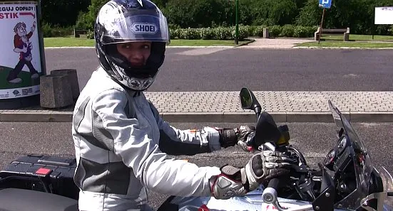 Ania zamierza pokonać na motorze prawie 10 tys. km. z Gdyni do Jordanii i z powrotem.