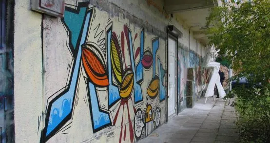 Ściany klubu Plama już niedługo zyskają całkiem nowy image. Zajmą się tym specjaliści od muralu. 