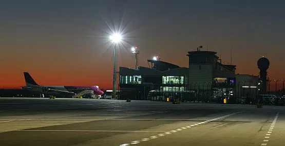 Po wybudowaniu nowego terminalu, w starym (na zdjęciu) obsługiwane będą jedynie przyloty.