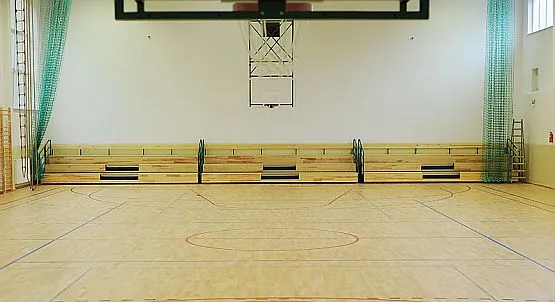 Uczniowie gimnazjum nr 2 w Sopocie wciąż nie mogą korzystać ze swojej nowiutkiej sali sportowej.