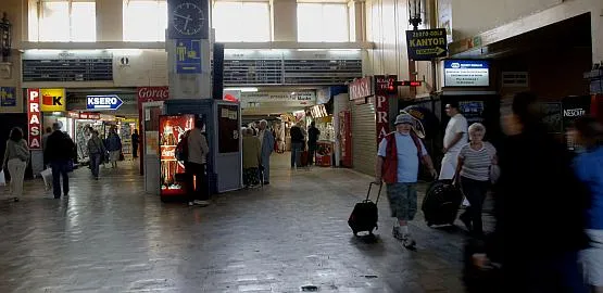 Wnętrze zabytkowego dworca w Gdyni Głównej za dwa lata będzie bardziej przypominało Europę.
