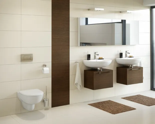 Urządzenia łazienkowe zawieszone na stelażach "unoszą się nad podłogą" co daje poczucie lekkości, a w efekcie sprawia wrażenie, że pomieszczenie wydaje się większe. Co istotne, łazienkę dużo łatwiej posprzątać. 