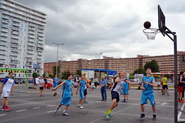 Łączna pula nagród, którą zgarnęli uczestnicy koszykarskiego turnieju na Przymorzu wyniosła 7200 zł.