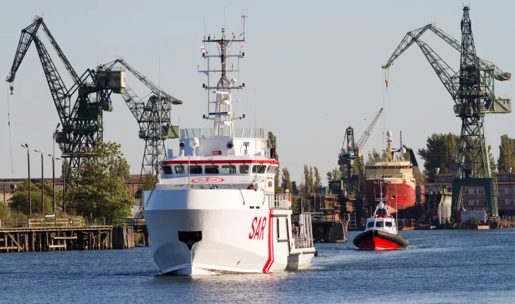 Statek ratunkowy Morskiej Służby Poszukiwania i Ratownictwa (SAR), który brał udział w niedzielnej akcji.