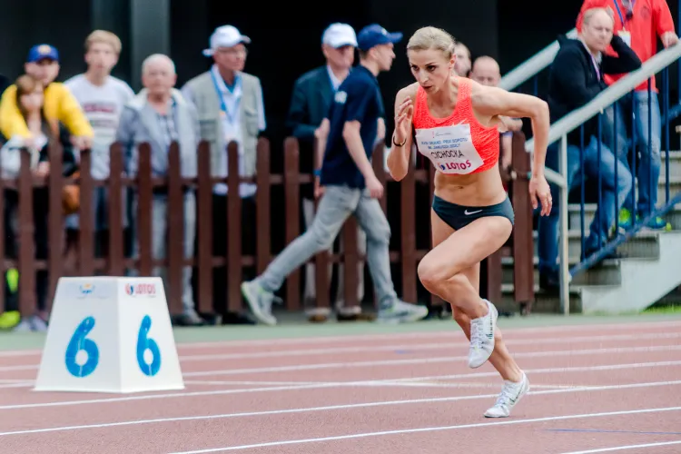W nadchodzących mistrzostwach świata w Pekinie Angelika Cichocka na pewno wystartuje na 1500 m. W kolejnych tygodniach postara się także wypełnić minimum na 800 m.