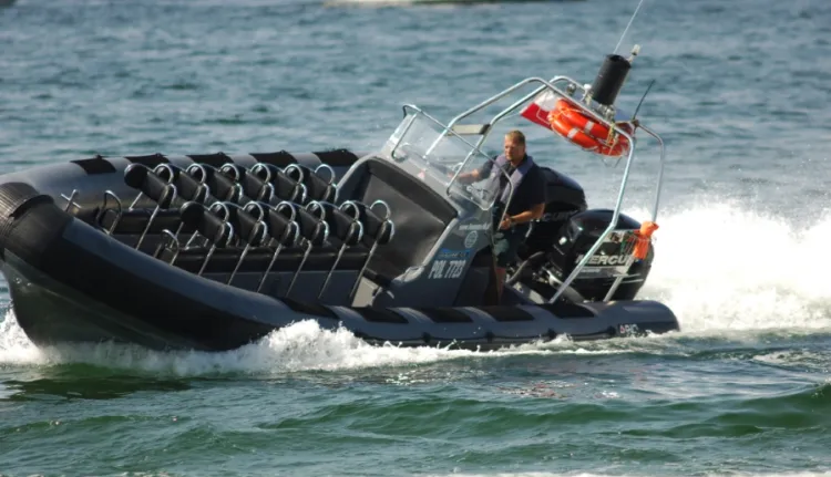 Superszybka łódź WOPR-u Formoza Rib z Gdyńskiego WOPR, która brała udział we wtorkowej akcji.