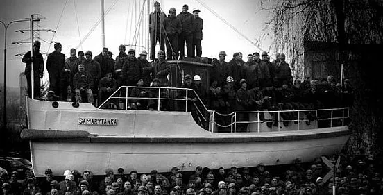 Zdjęcie przedstawiające wiec stoczniowców z 1 grudnia 2008 zrobione przez Rafała Malko zdobyło tytuł "Zdjęcie roku" przyznawane przez Grand Press Photo.