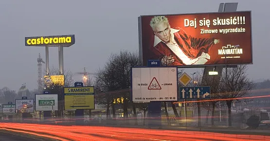 Nie tylko al. Grunwaldzka w Gdańsku jest upstrzona reklamami. 
