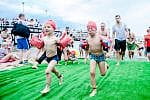 Triathlon dla dzieci w najmłodszej kategorii (Fun Race) odbył się na dystansach 50m (pływanie), 200m (rower) i 100m (bieg). Najszybsi zawodnicy uporali się z tym wyzwaniem w niespełna 7 minut.