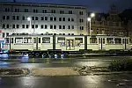 Zmodernizowany tramwaj w przedwojennych barwach przyjechał do Gdańska w nocy, 20 lipca.