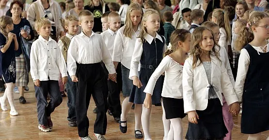 Dzieci w szkole nie zawsze są tak grzeczne. Okazuje się, że hałas wywoływany przez nie w czasie przerw może być groźny dla zdrowia.