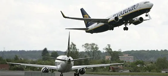 Samoloty Ryanaira latają z Rębiechowa z wysokim wskaźnikiem zajętych miejsc w samolotach. Ten rynek zmienia się jednak bardzo dynamicznie, a tanie linie lotnicze wszędzie szukają oszczędności.