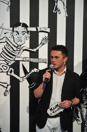 Piotr Stasiowski jest dyrektorem Gdańskiej Galerii Miejskiej od 1 sierpnia. Wygrał konkurs rozpisany na to stanowisko przez miasto po rezygnacji Iwony Bigos. 