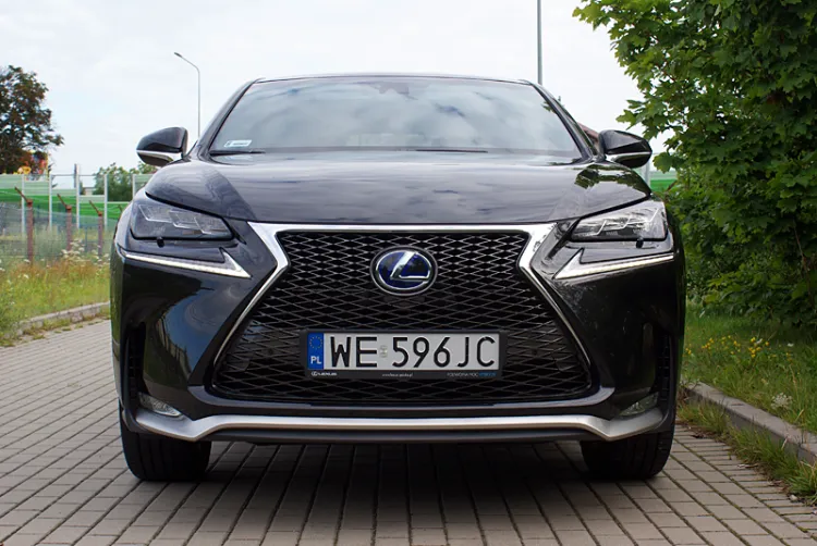 Lexus NX 300h AWD F Sport