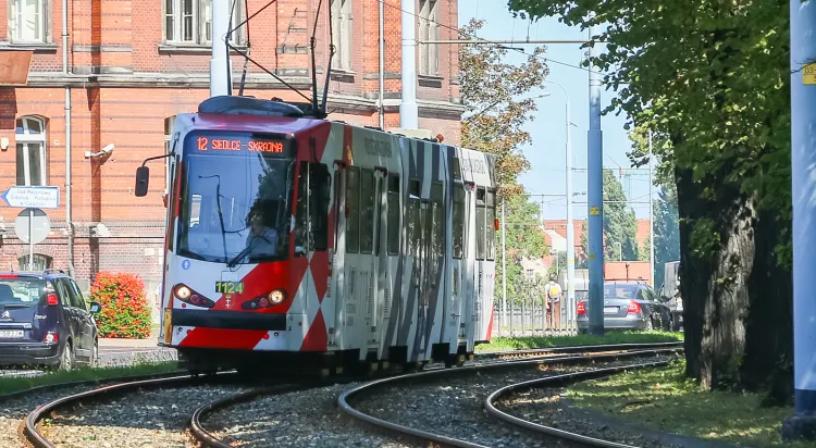 Po otwarciu nowej trasy tramwajowej, linie 12 oraz 10 zostaną wydłużone z pętli Siedlce na Morenę.