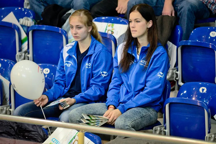 Magdalena Damaske (po prawej) przygotowuje się do pierwszego, pełnego sezonu w Orlen Lidze i Lidze Mistrzów. Pytaniem pozostaje, czy już w nim będzie w stanie pokazać cały swój talent.