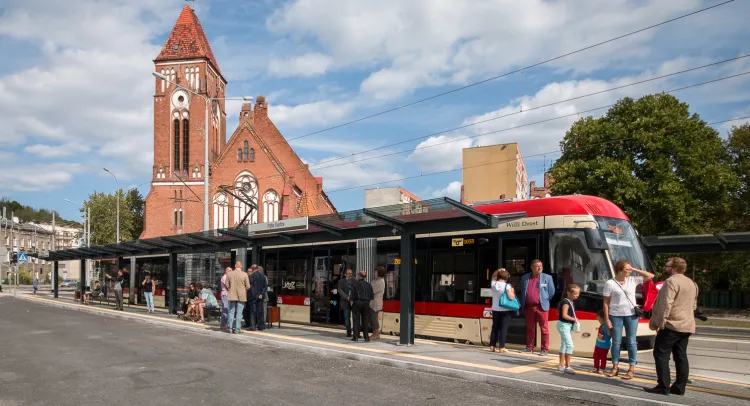 Już w poniedziałek do nowej pętli Siedlce skrócone zostaną linie autobusowe. Z tego miejsca komunikacją miejską do centrum dojedziemy wyłącznie tramwajem.