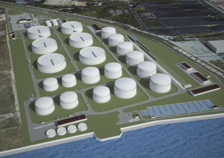 Projekt PERN w Gdańsku będzie realizowany w dwóch etapach. Pierwszy, obejmuje budowę sześciu zbiorników na ropę naftową o pojemności 62,5 tys. m sześc. każdy. Drugi etap zakłada budowę zbiorników o pojemności 325 tys. m sześc.