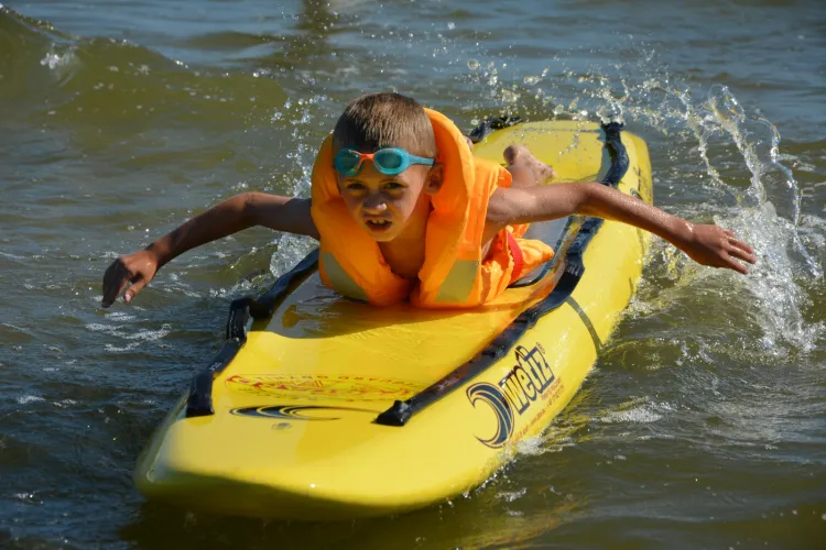 Program Lifeguard Gdynia Junior ma uczyć od najmłodszych lat nie tylko pływania, ale także zasad bezpieczeństwa i ratownictwa wodnego.