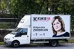 Auta z billboardem Małgorzaty Zwiercan spotkać można w wielu miejscach Gdyni.