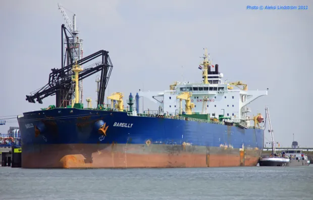 Tankowiec "Bareilly" jako pierwszy już w 2012 r. przywiózł do Gdańska 60 tys. ton ropy naftowej Saudi Extra Light.