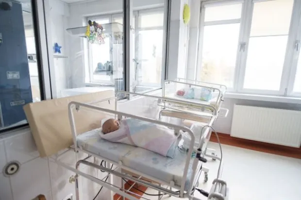 Jesteś w ciąży mnogiej i zastanawiasz się, który trójmiejski szpital najlepiej przygotowany jest na przyjęcie porodu? Sprawdziliśmy, jak sprawa wygląda w Trójmieście. 