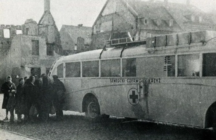 W latach 40. takie autobusy były powszechnym widokiem na ulicach Gdyni, Sopotu i Gdańska. To dzięki nim wiele osób przeżyło najtrudniejszy okres po II wojnie światowej. 
