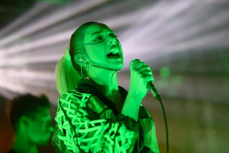 Natalia Nykiel wystąpiła dla gdańskiej publiczności w klubie Kwadratowa w ramach trasy koncertowej "Lupus Electro". 