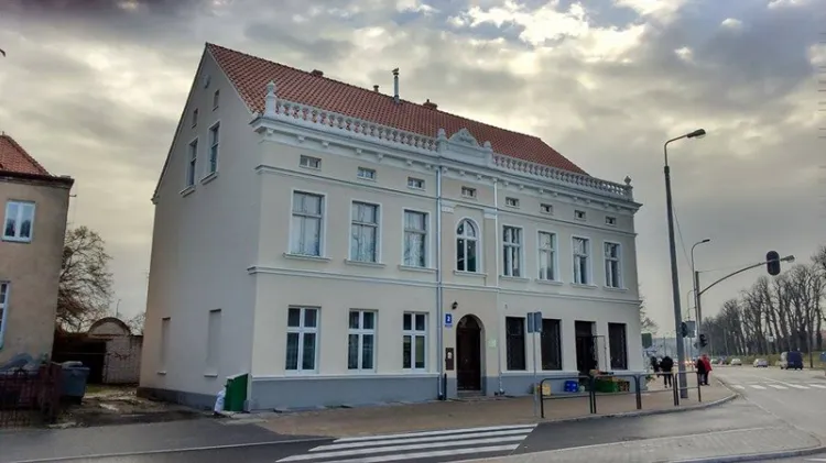 Gdańsk Orunia, ul. Gościnna 2. Kamienica należąca niegdyś do polskiej rodziny Borzechowskich. 