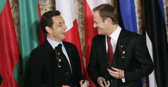 Nicolas Sarkozy i Donald Tusk na konferencji prasowej po mini szczycie klimatycznym w Gdańsku
