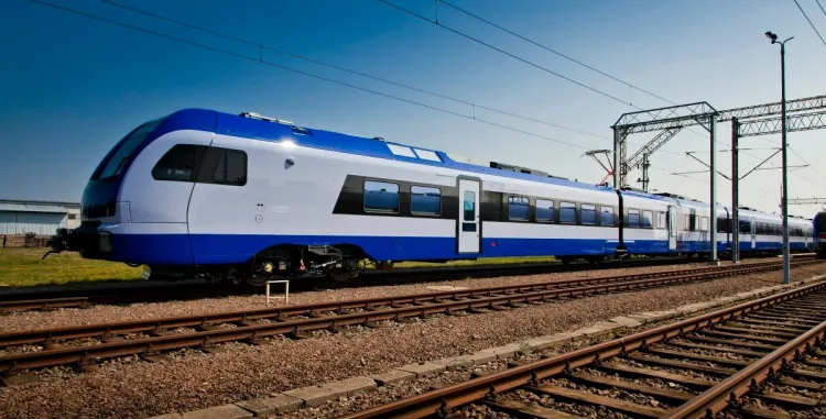 Pociąg Flirt, który od 13 grudnia będzie przewoził pasażerów z Trójmiasta do Katowic przez Bydgoszcz, Toruń, Włocławek i Łódź.