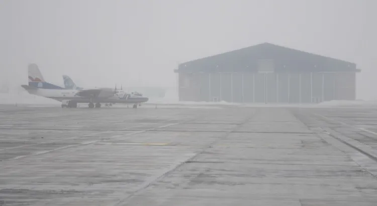 W sumie w Gdańsku przez gęstą mgłę nie wylądowało 16 samolotów.