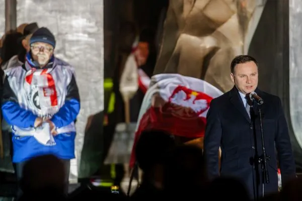 Prezydent Andrzej Duda podczas porannych uroczystości w Gdyni.
